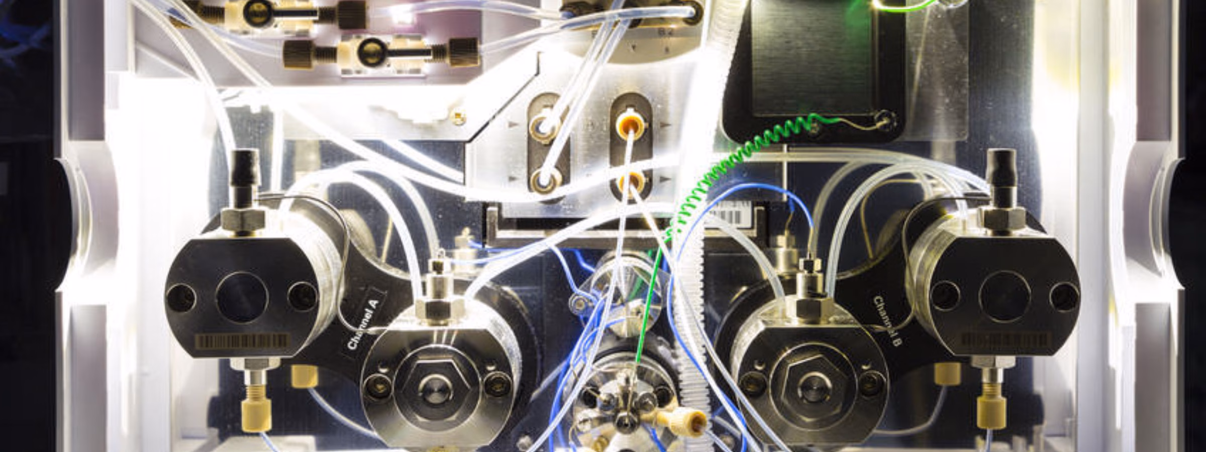 26569129 - close up shot of the insides of a hplc module in a real life laboratory