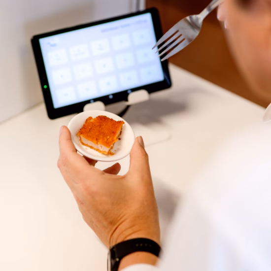 Beoordeling van een voedingsmiddel met ondersteuning van een digitale vragenlijst.