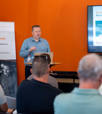 presentatie-over-kwaliteits-en-compliancethemas-voor-publiek
