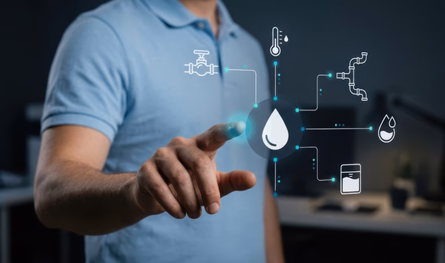 Digitale interface met watergerelateerde iconen voor real-time monitoring, dataverzameling en beheer van waterinstallaties.